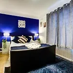 Affordable Family Apartment Near Oxford Street