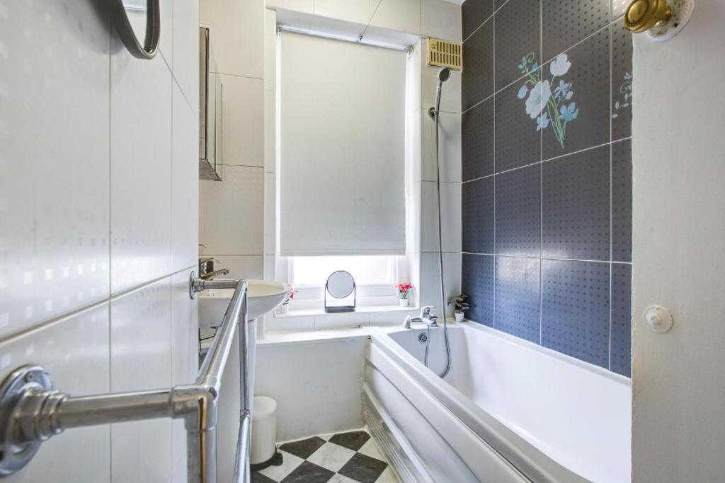 Affordable Family Near Oxford Street *