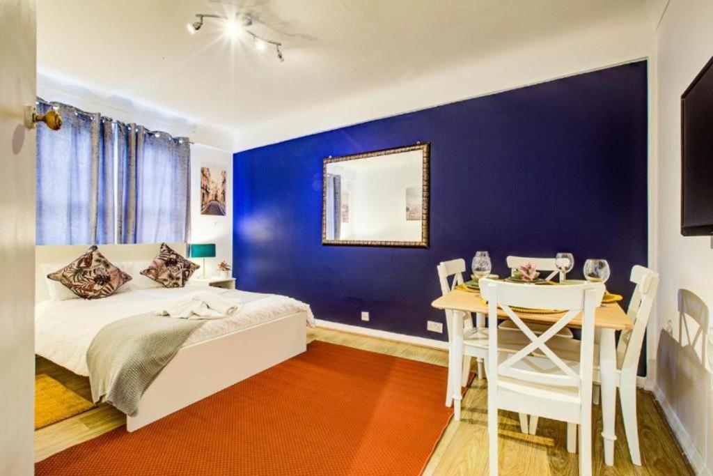 Affordable Family Near Oxford Street Londra